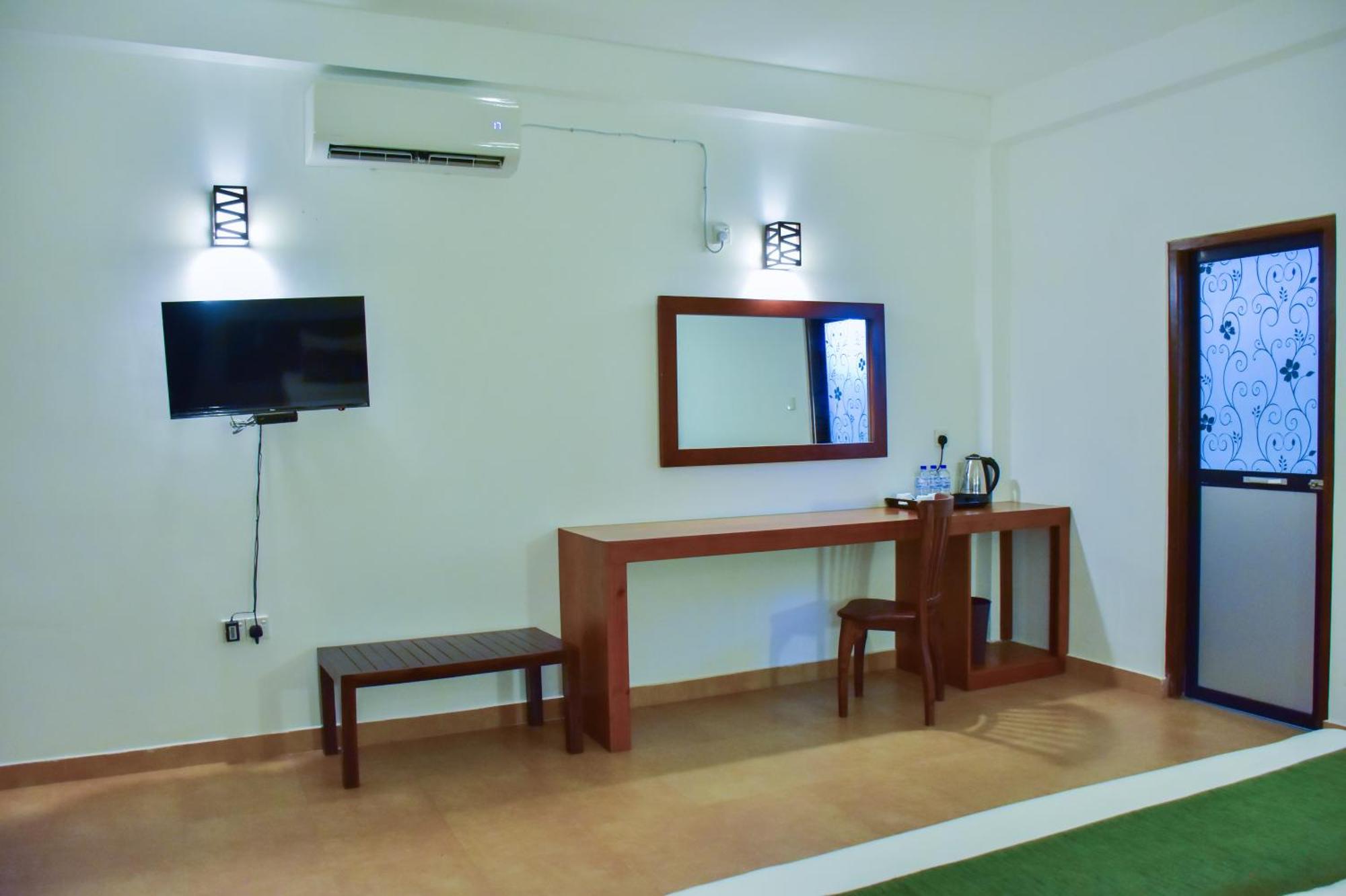 Tropicara Resort 시기리야 외부 사진