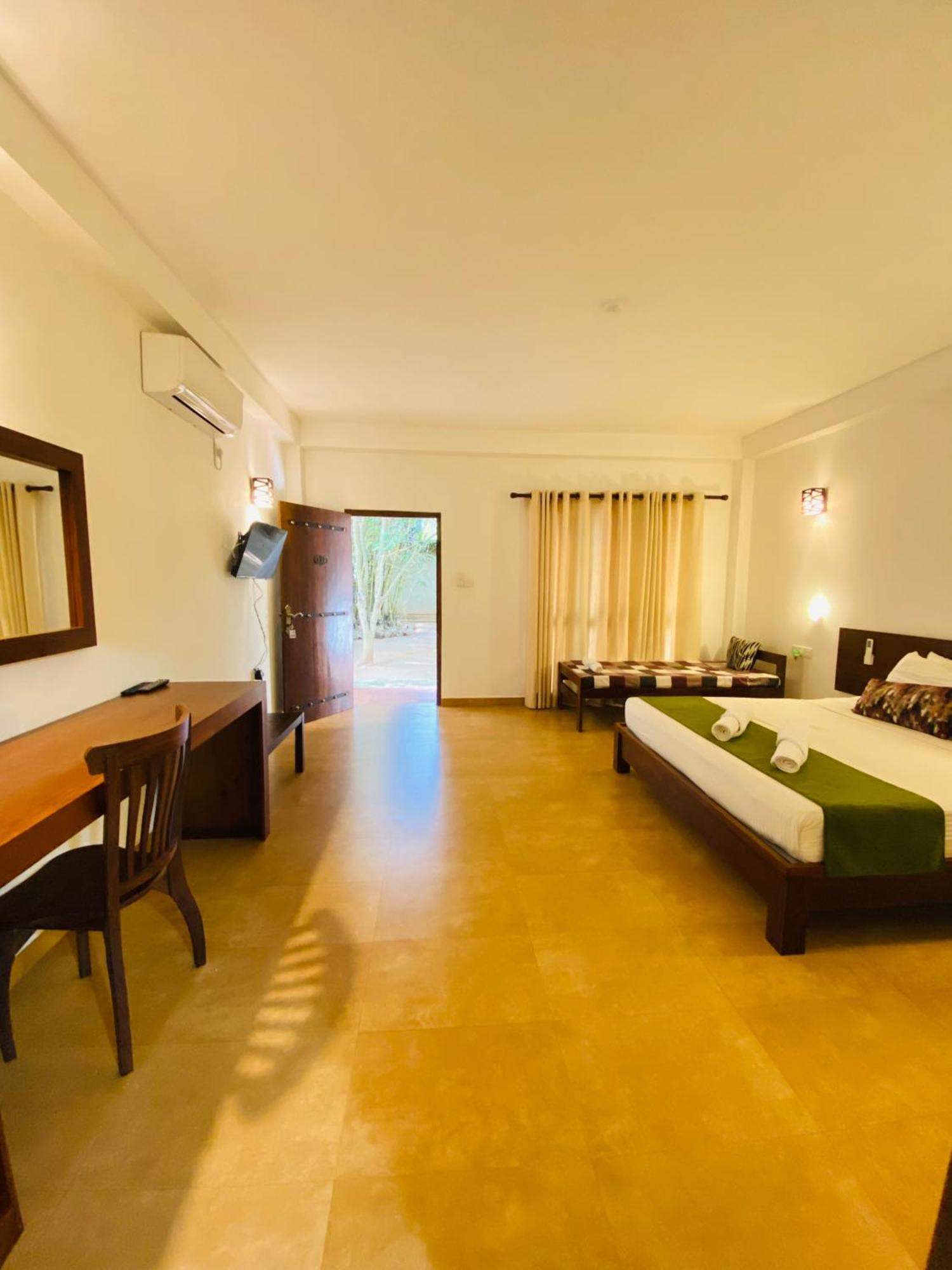 Tropicara Resort 시기리야 외부 사진